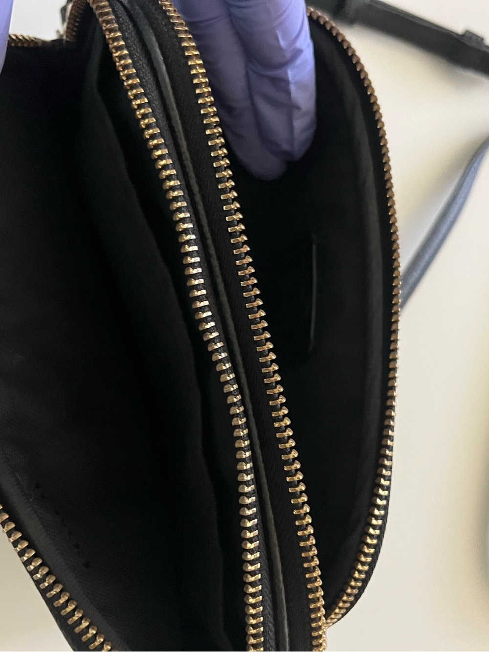 Authentic COACH Pebbled Leather Double Zip Crossbody Bag +✨BONUS free bag - Picture 4 of 14